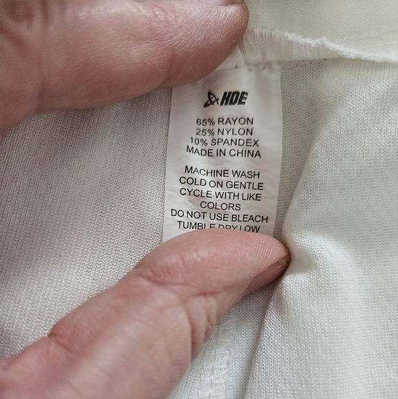 HDE Women's White Shorts Super Stretchy Size M - Picture 4 of 6
